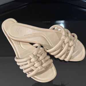 Zara Women's Cream Strappy Sandals